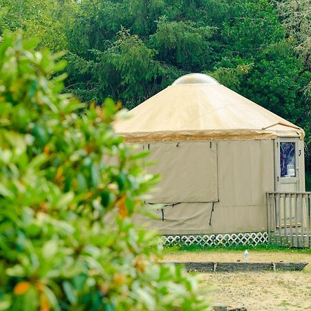 Long Beach Camping Resort Yurt 8 Oceanview Rom bilde